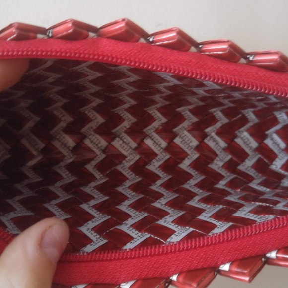Red Candy-Rapper Purse - Picture 3 of 10